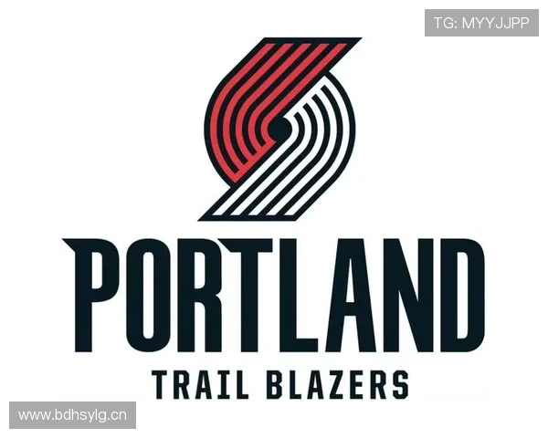 易建联家里冰箱贴都是NBA球队logo，连牛奶盒都得按训练餐单码放