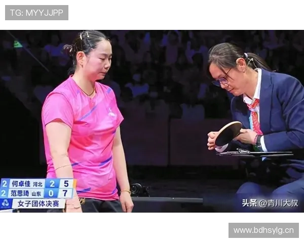 何卓佳豪宅厨房比五星级酒店还讲究，估计饭菜上桌都得排队抢着拍照吧