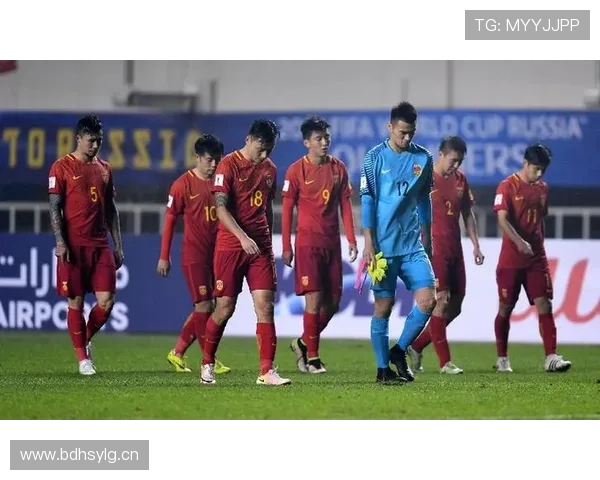 范迪克这身高高到平常衣服都穿不了吧，球场外跟我们是真不一个地球的人